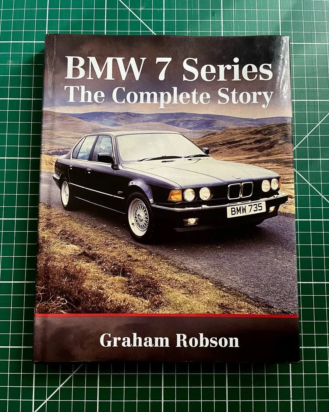 BMW 7シリーズ E38 非売品 公式プレス資料 外箱付 ハードカバー 英語版 BMW 7シリーズ E38 非売品 公式プレス資料 外箱付 ハードカバー 英語版